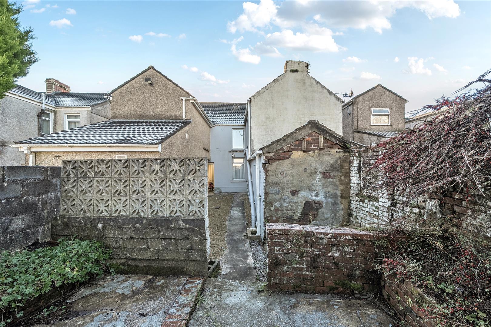 Carmarthen Road, Gendros, Swansea, SA5 8JH